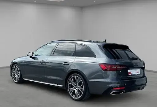 Gebraucht Audi A4 S-Line 286 PS (210 kW) 2023 Grau Kombi