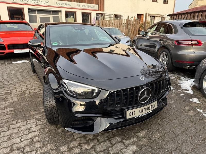 Gebraucht Mercedes E63S AMG AMG 612 PS (450 kW) 2021 Schwarz/baltic black Limousine