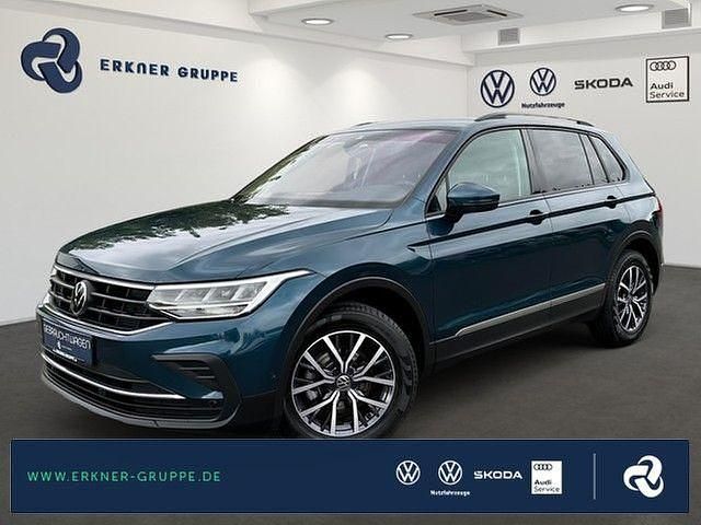 Nightshade blue metallic Gebraucht 2023 VW Tiguan Life SUV | 30.899 € (Guter Preis) - Bild 1/4