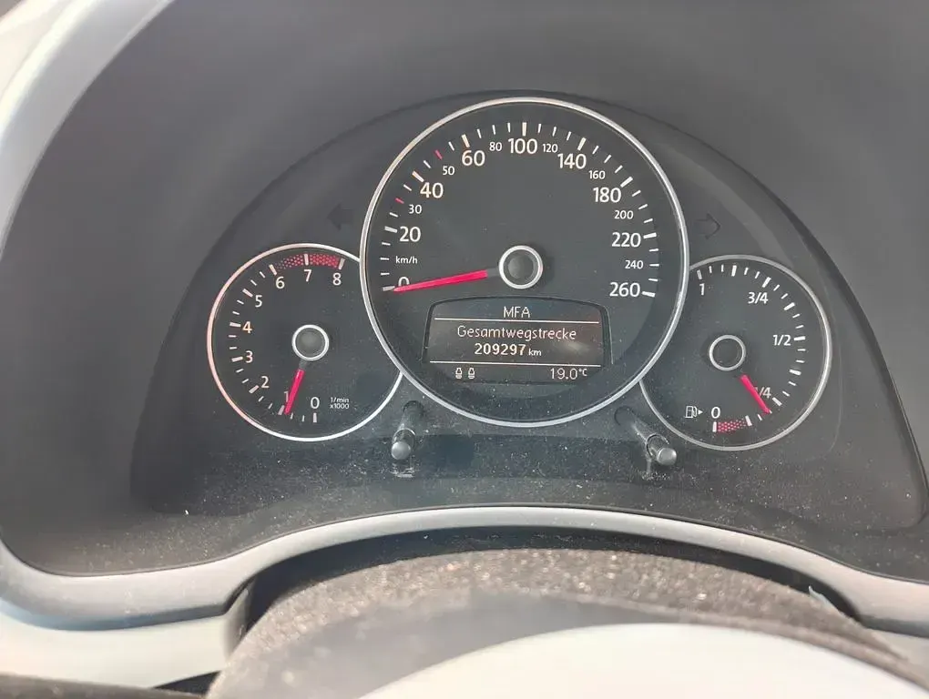 Gebraucht VW Beetle Sport 200 PS (147 kW) 2011 Weiß Kleinwagen