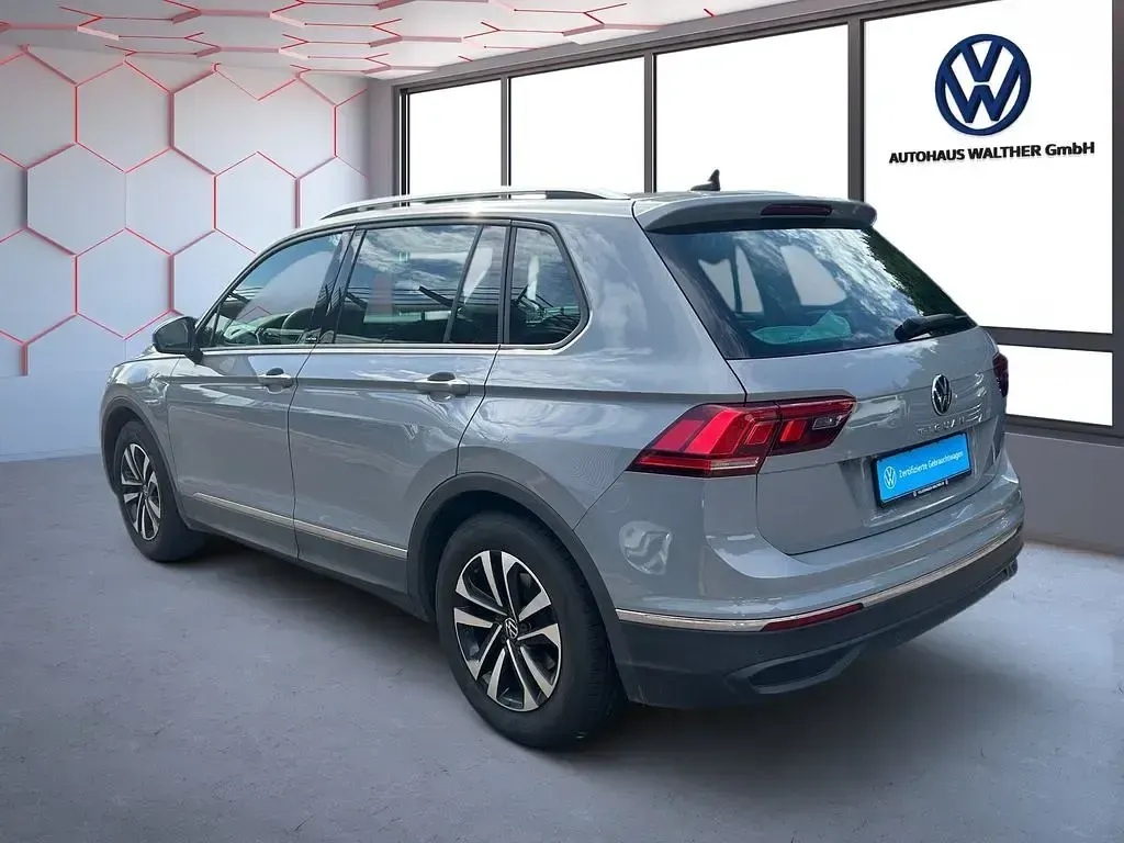 Gebraucht VW Tiguan United 150 PS (110 kW) 2020 Grau SUV
