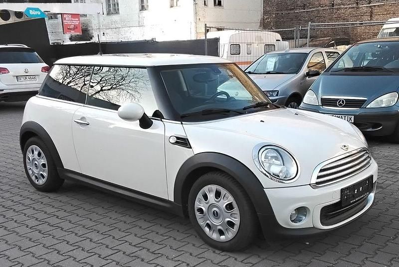 Gebraucht Mini ONE 75 PS (55 kW) 2012 Weiß Kleinwagen