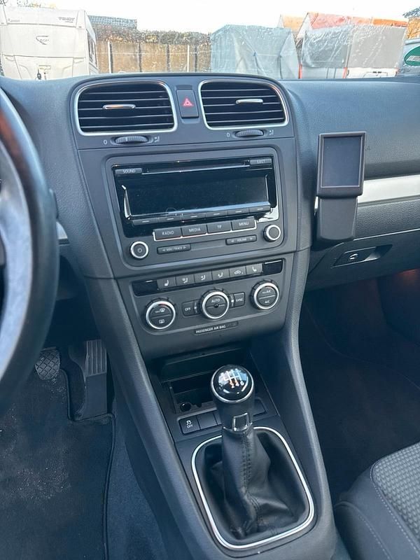 Gebraucht VW Golf Cabriolet 105 PS (77 kW) 2014 Grau Cabrio