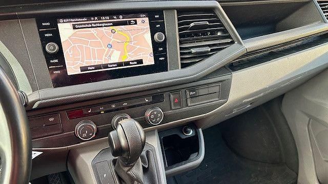 Gebraucht VW Transporter 150 PS (110 kW) 2021 Reflexsilber metallic Van