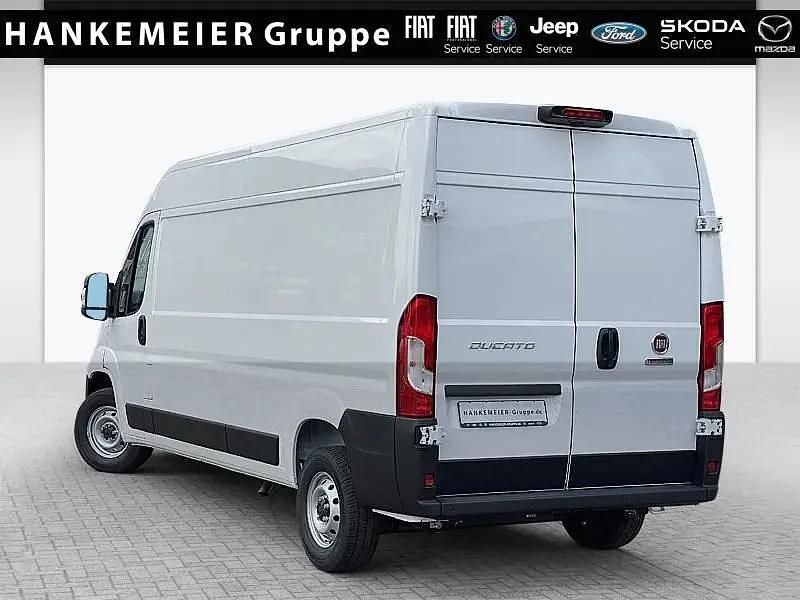 Gebraucht Fiat Ducato 103 PS (75 kW) 2024 Weiß Van