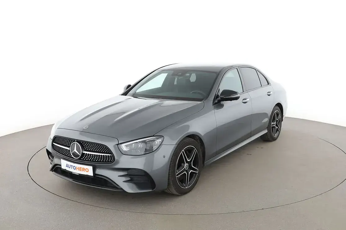 Gebraucht Mercedes E220 AMG line 194 PS (142 kW) 2021 Limousine