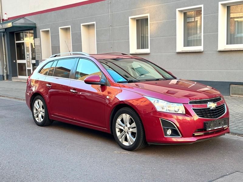Andere farben Gebraucht 2013 Chevrolet Cruze Kombi | 2.999 € (Guter Preis) - Bild 1/4