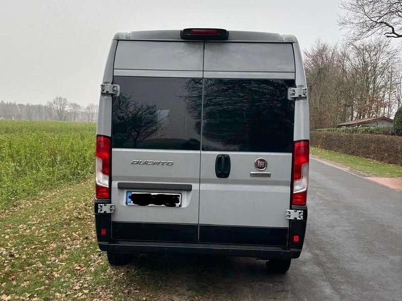 Gebraucht Fiat Ducato 140 PS (102 kW) 2022 Grau Van