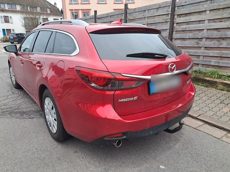 Gebraucht Mazda 6 Exclusive 150 PS (110 kW) 2015 Rot Kombi