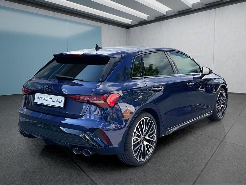 Gebraucht Audi S3 Sportback 333 PS (244 kW) 2025 Blau Kleinwagen