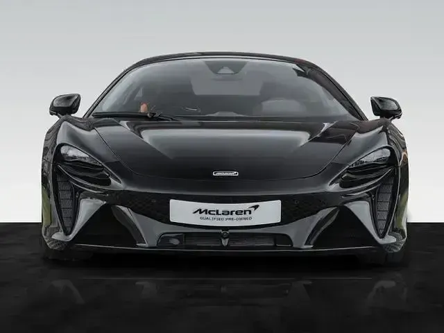 Gebraucht McLaren Artura 700 PS (514 kW) 2023 Schwarz Coupé