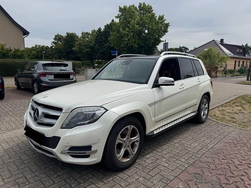 Weiß Gebraucht 2013 Mercedes GLK220 SUV | 10.300 € (Guter Preis) - Bild 1/4