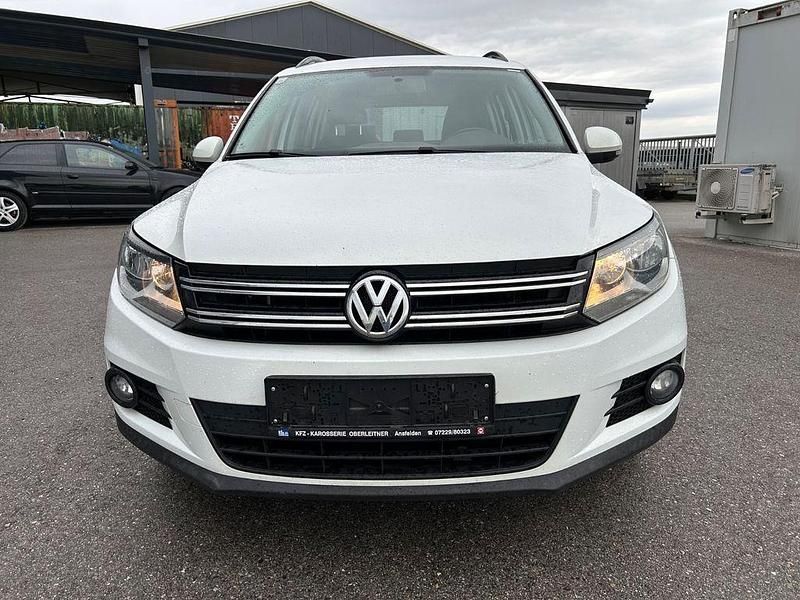 Weiß Gebraucht 2014 VW Tiguan Trendline SUV | 7.350 € (Guter Preis) - Bild 1/4