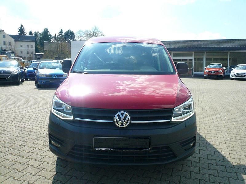 Usata VW Caddy 131 CV (96 kW) 2019 Rosso Monovolume