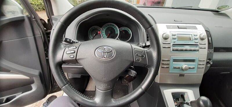 Grau Gebraucht 2006 Toyota Corolla Verso Sol Van / Kleinbus | 2.200 € (Superpreis) - Bild 1/4
