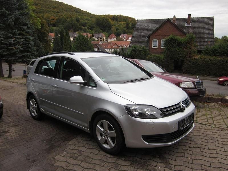 Gebraucht VW Golf Plus Cross 86 PS (63 kW) 2011 Silber Van / Kleinbus
