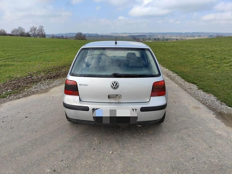 Gebraucht VW Golf IV Edition 75 PS (55 kW) 2001 Silber Limousine