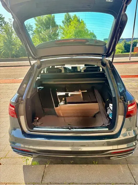 Gebraucht Audi A4 Ambiente 190 PS (139 kW) 2020 Grau Kombi