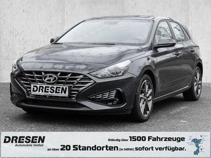 Schwarz Gebraucht 2022 Hyundai i30 Trend Limousine | 17.640 € (Fairer Preis) - Bild 1/4