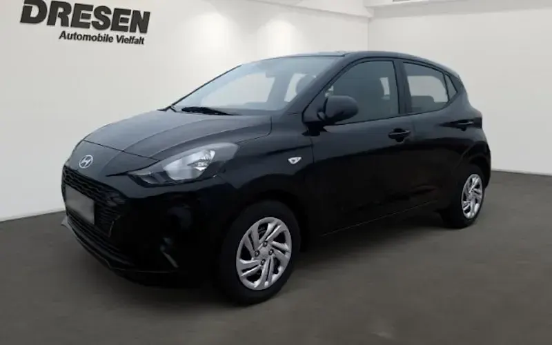 Gebraucht Hyundai i10 Select 63 PS (46 kW) 2024 Schwarz Kleinwagen