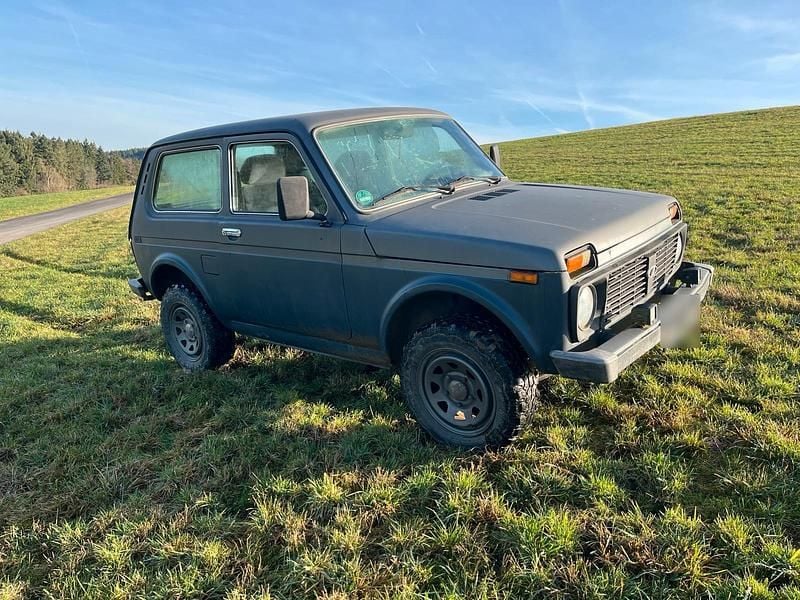 Gebraucht Lada niva 82 PS (60 kW) 2009 SUV