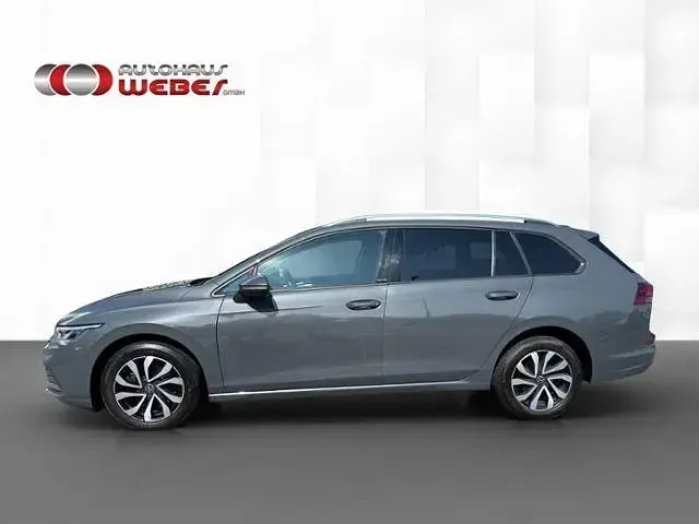 Gebraucht VW Golf VIII Active 150 PS (110 kW) 2023 Grau Kombi