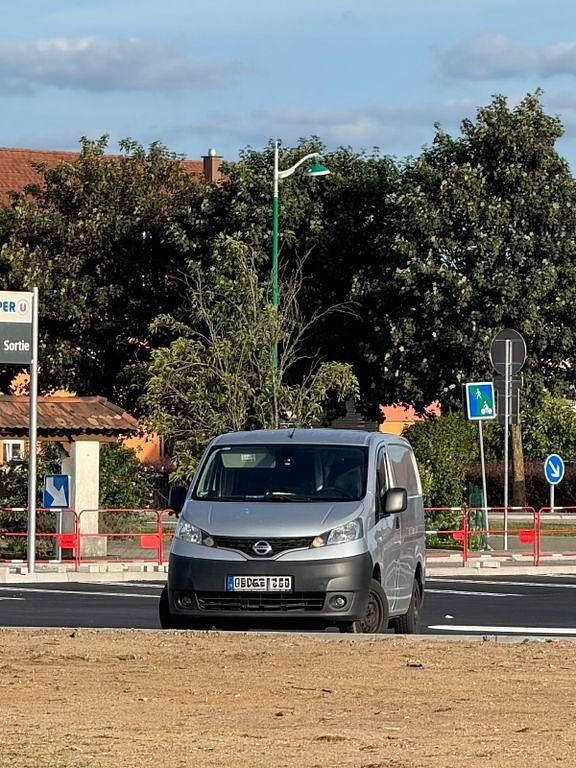 Gebraucht Nissan NV200 Comfort 110 PS (80 kW) 2017 Silber Van / Kleinbus