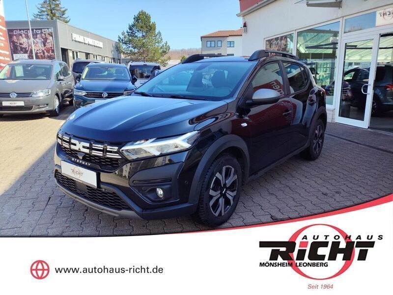 Schwarz Gebraucht 2023 Dacia Sandero Expression Kleinwagen | 14.980 € (Guter Preis) - Bild 1/4