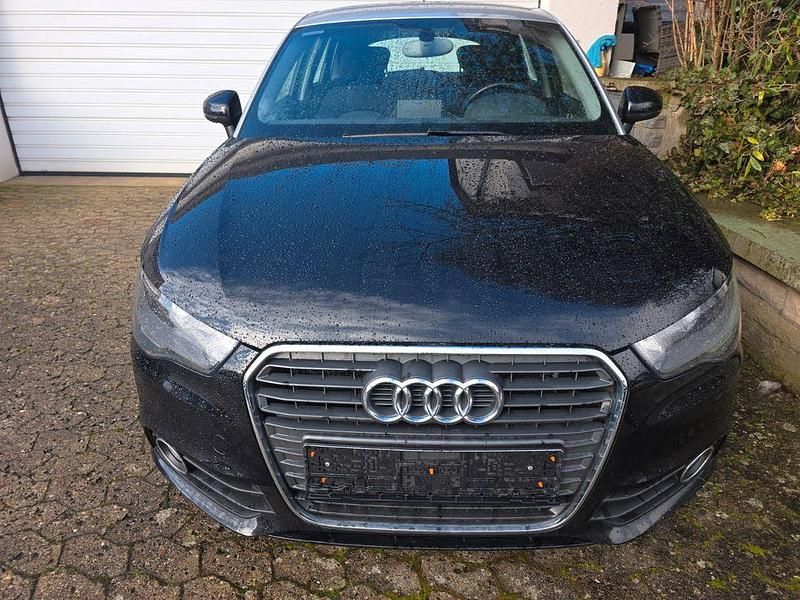 Gebraucht Audi A1 Sportback Ambition 122 PS (89 kW) 2013 Schwarz Kleinwagen