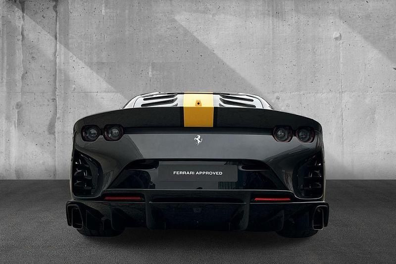 Gebraucht Ferrari 812 829 PS (609 kW) 2023 Canna di fucile Coupé