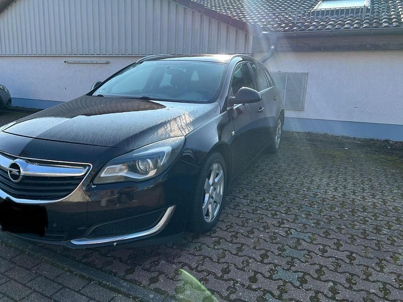 Gebraucht Opel Insignia 170 PS (125 kW) 2015 Braun Kombi