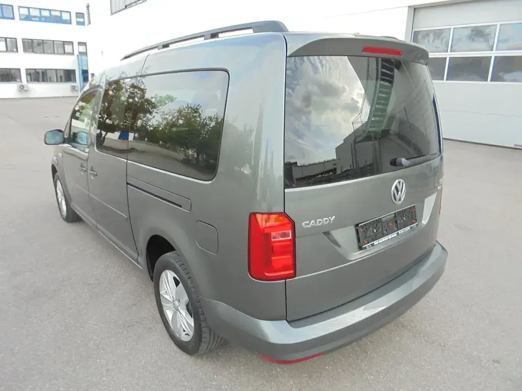 Gebraucht VW Caddy Maxi Comfortline 125 PS (91 kW) 2015 Grau Van / Kleinbus