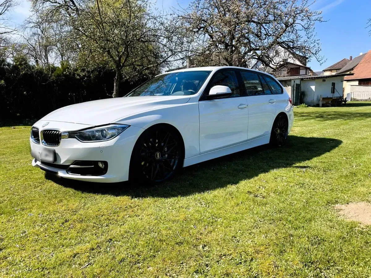 Second-hand BMW 330 Performance 258 CP (189 kW) 2013 Alb Break