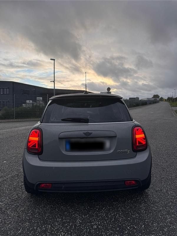 Gebraucht Mini Cooper S 135 kW (184 PS) 2020 Grau Kleinwagen