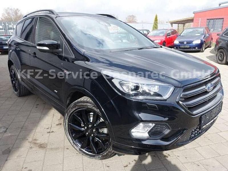 Gebraucht Ford Kuga ST-Line 180 PS (132 kW) 2018 Schwarz SUV