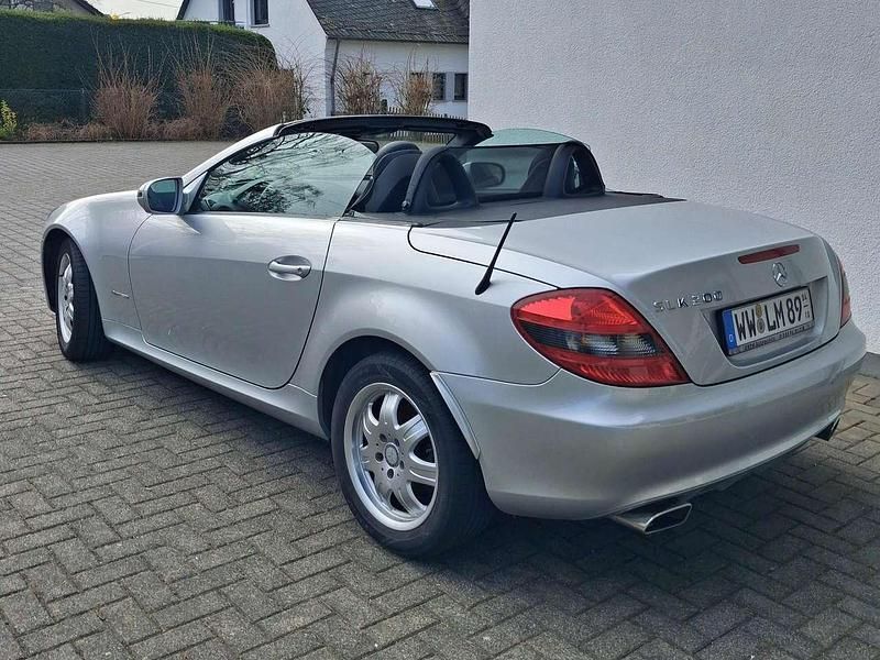 Gebraucht Mercedes SLK200 184 PS (135 kW) 2008 Silber Cabrio