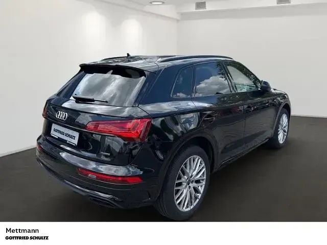 Gebraucht Audi Q5 S-Line 204 PS (150 kW) 2024 Mythosschwarz metallic SUV