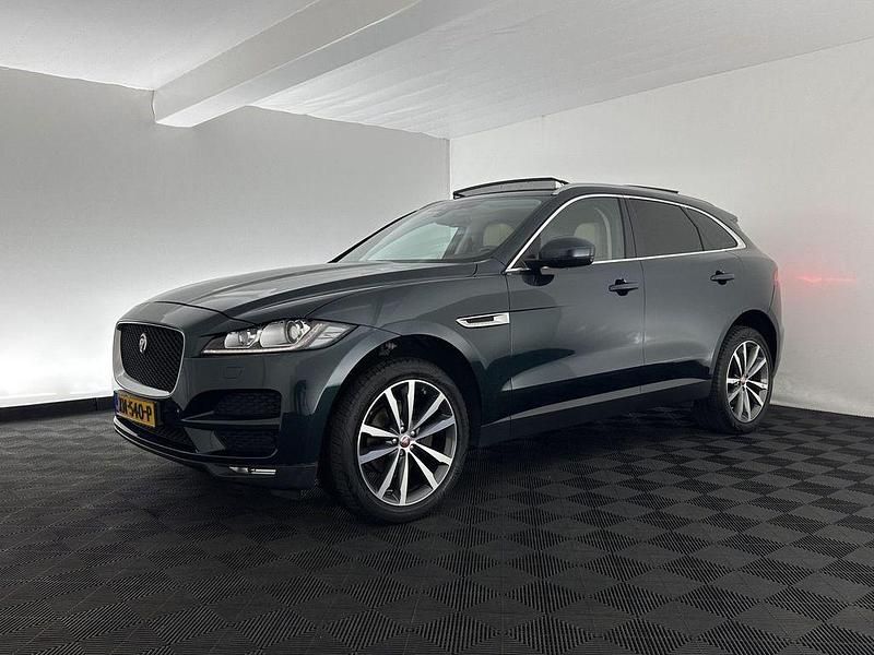 Gebraucht Jaguar F-Pace Portfolio 179 PS (131 kW) 2019 Grün SUV