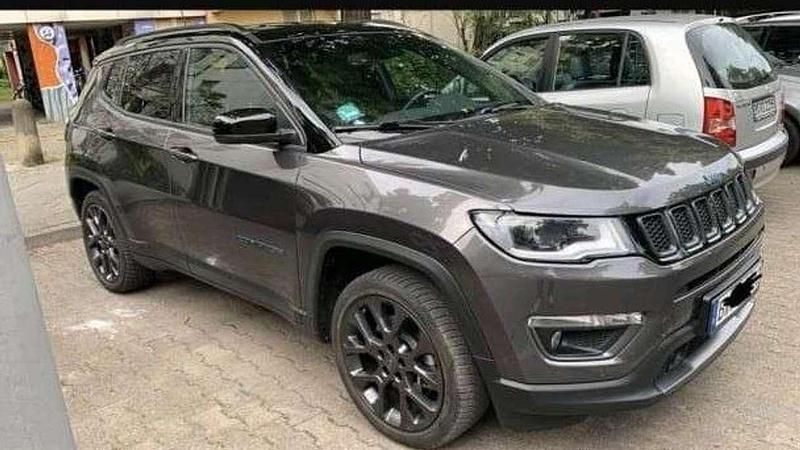 Gebraucht Jeep Compass 179 PS (131 kW) 2021 Grau SUV