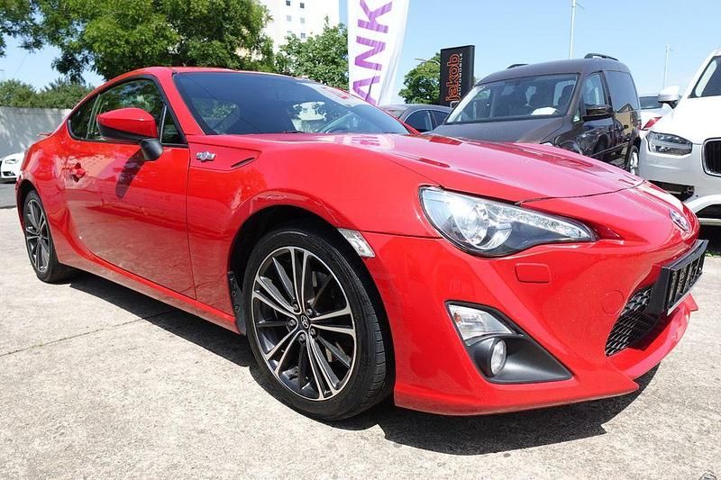 Rot Gebraucht 2013 Toyota GT86 GT Coupé | 16.490 € (Guter Preis) - Bild 1/4