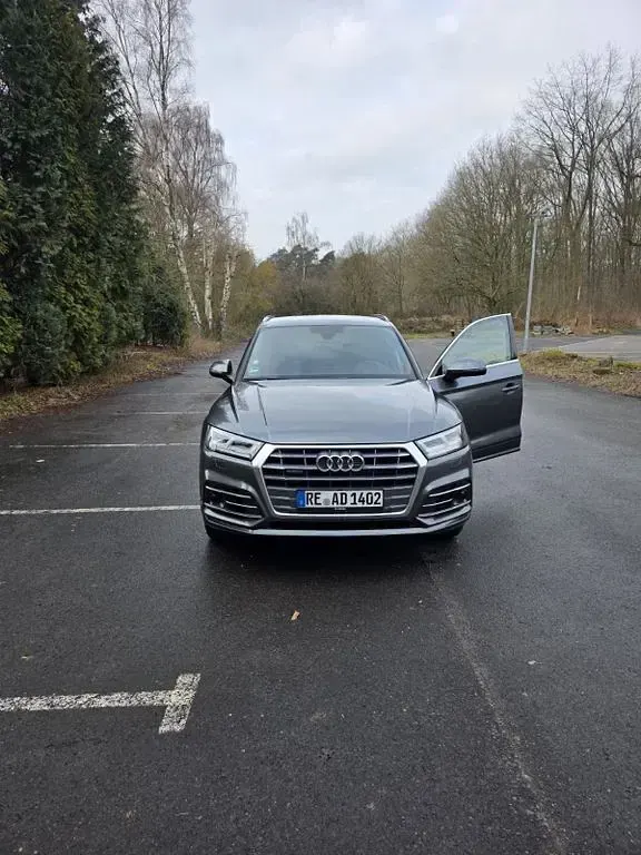 Używany Audi Q5 S-Line 252 KM (185 kW) 2018 Szary SUV