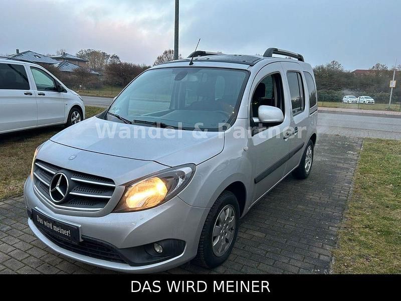 Silber Gebraucht 2018 Mercedes Citan 112 Kombi | 16.100 € (Guter Preis) - Bild 1/3