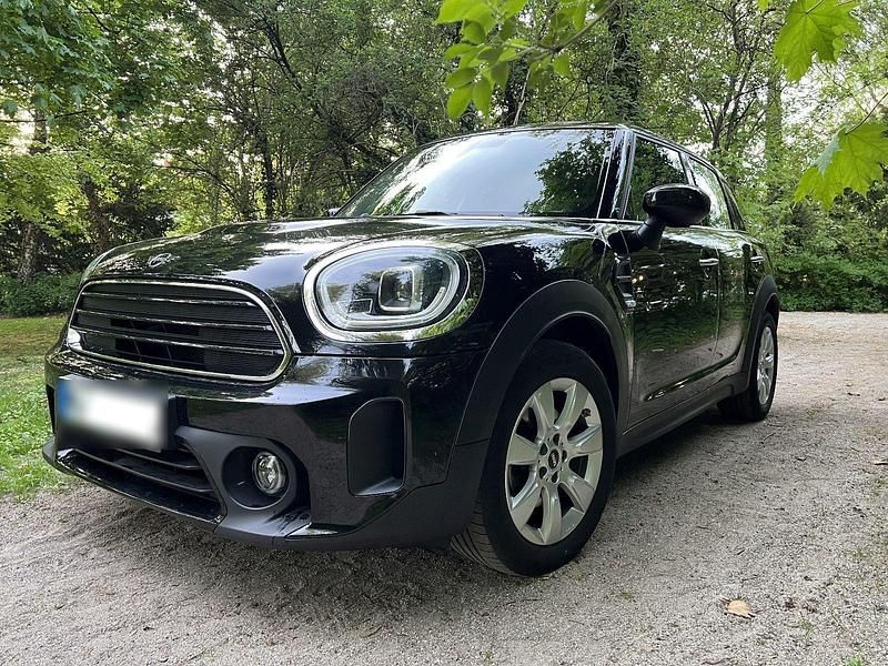 Second-hand Mini Cooper D 150 CP (110 kW) 2020 Negru Hatchback