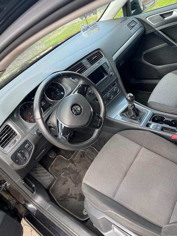 Gebraucht VW Golf VII 110 PS (80 kW) 2014 Schwarz Limousine