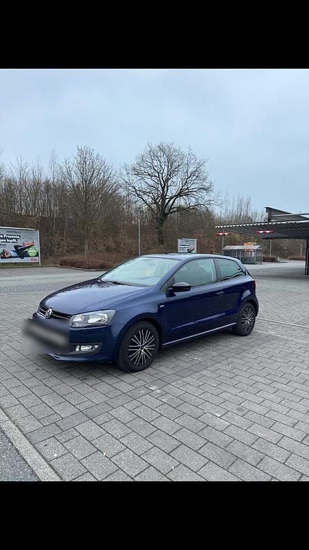 Gebraucht VW Polo Match 69 PS (50 kW) 2012 Blau Kleinwagen