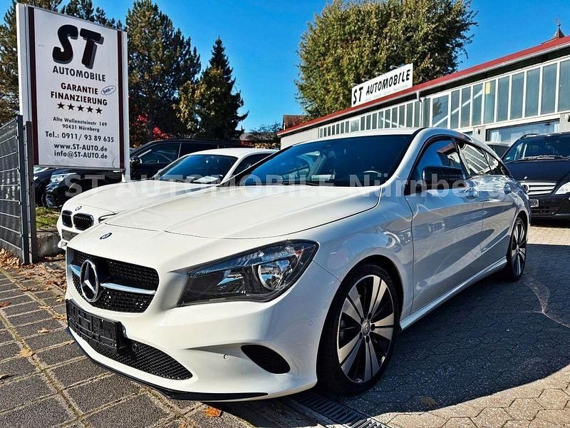 Weiß Gebraucht 2016 Mercedes CLA200 Shooting Brake Kombi | 14.700 € (Fairer Preis) - Bild 1/4