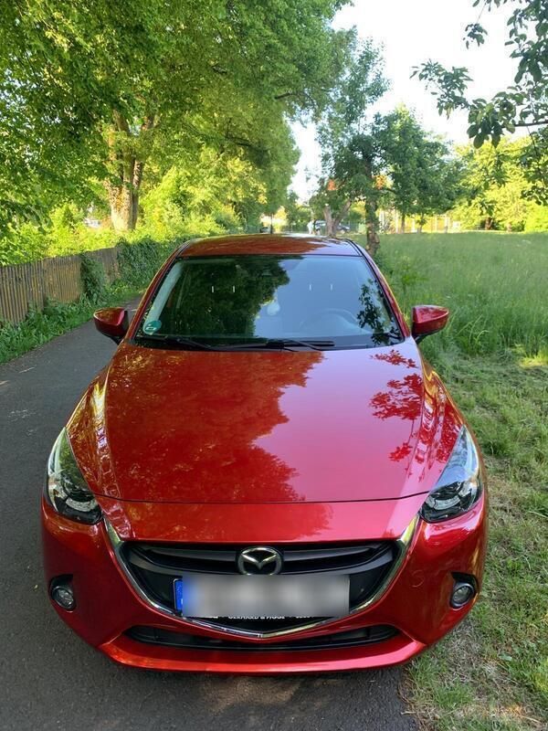 Rot Gebraucht 2017 Mazda 2 Nakama Kleinwagen | 11.500 € (Fairer Preis) - Bild 1/4