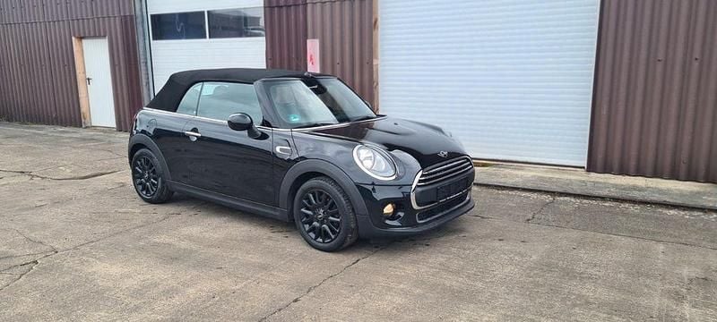 Second-hand Mini One Cabriolet 102 CP (75 kW) 2017 Negru Cabrio
