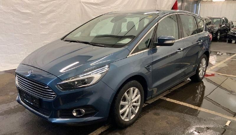 Gebraucht Ford S-MAX Titanium 150 PS (110 kW) 2019 Blau Van / Kleinbus