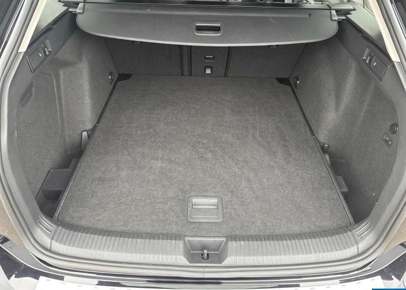 Gebraucht VW Golf VIII 150 PS (110 kW) 2022 Schwarz Kombi